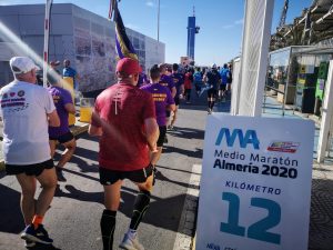 medio-maratón-almeria-2020-paso-por-el-puerto