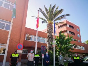 presidente-apa-izado-banderas-covid-19_1