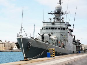 Buque Infanta Cristina, de la Armada, en el Puerto de Almería