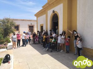 Niños y niñas de ANDA, en el Faro de Mesa Roldán
