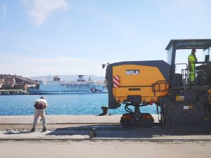 Obras de urbanización en la Terminal de Contenedores del Puerto de Almería