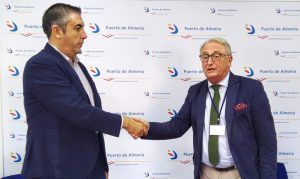 Firma del contrato con Incoal para la construcción del nuevo edificio policial del Puerto