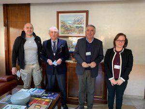 El presidente de la APA, con Juan Molina, Alejandro Artacho y Carmen García