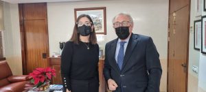 La directora provincial de Comercio y el presidente de la APA