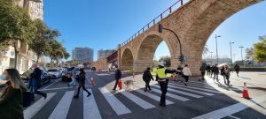 Las obras del Cable Inglés modifican unos días el tráfico en la rotonda de las Almadrabillas