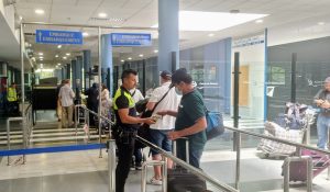 Embarque de pasajeros en la Estación Marítima