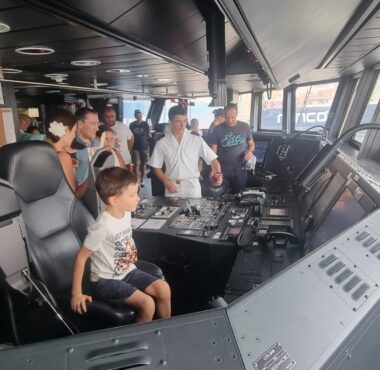 Los pequeños son los que más han disfrutado en el 'Furor', en el Puerto de Almería