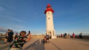 Una instantánea del 'Atardecer en el Faro' para personas con movilidad reducida