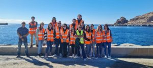 Alumnos del IES Juan Rubio Ortiz, de Macael, en el Puerto de Almería
